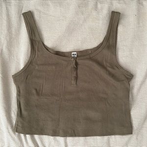 Uniqlo Cropped Army Green Tank